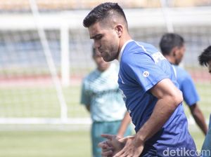 Semusim Diparkir, Fabiano Beltrame Antusias Bela Persib Bandung