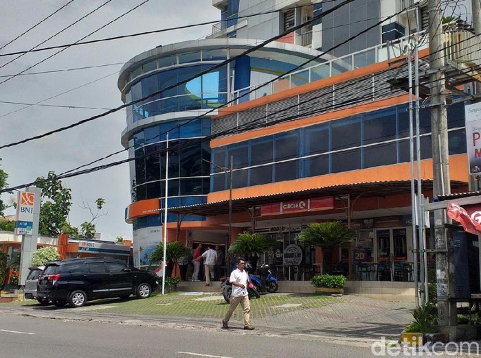 penggerebekan pabrik ganja di Apartemen High point