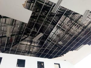 Atap DPRD Blitar Rusak Diterjang Angin Kencang, Banyak Pohon Juga Tumbang
