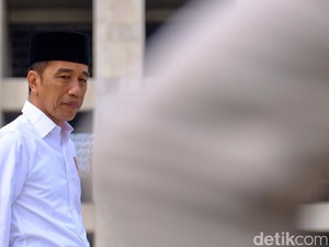 Titah Jokowi ke Kapolri Tangkap Penimbun-Penjual Masker Harga Tinggi