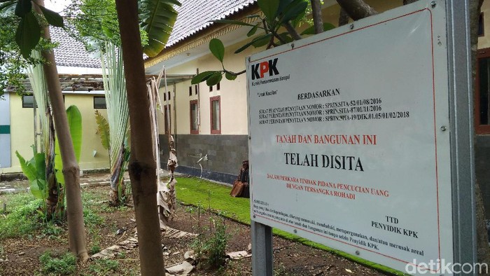 KPK telah menyita aset-aset Rohadi, PNS tajir melintir asal Indramayu. Salah satu aset yang disita adalah Rumah Sakit Resya.