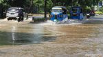 Bak Sungai, Begini Penampakan Banjir di Jalan Sunter Permai Raya