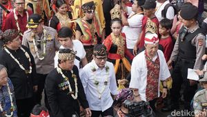 Potret Menparekraf Wishnutama di Cap Go Meh Bogor 2020