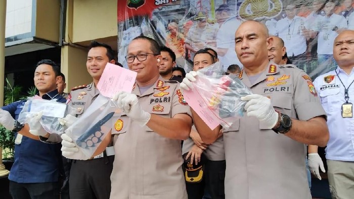 Tohap Silaban ditangkap polisi