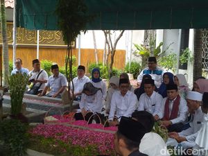 Gus Sholah Jadi Inspirasi Generasi Milenial di Indonesia