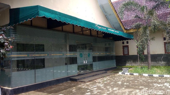 KPK telah menyita aset-aset Rohadi, PNS tajir melintir asal Indramayu. Salah satu aset yang disita adalah Rumah Sakit Resya.