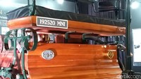 Pada waktunya, kendaraan bermotor roda tiga ini menunjukkan bahwa mobilitas telah mencapai era baru. Sementara, kendaraan bermotor Daimler telah menjadi kendaraan bermotor roda empat pertama di dunia.Foto: Luthfi Anshori/detikOto