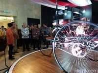 Mobil pertama di dunia/ Mercedes-Benz