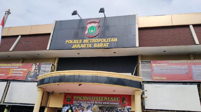 Mobil Tohap Silaban, pengemudi yang melawan polisi