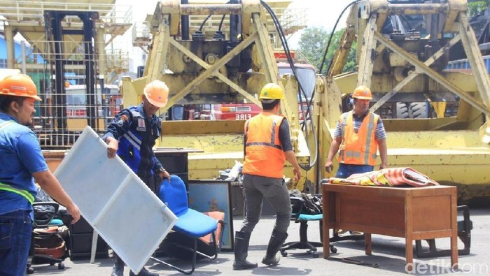 Gusur Kantor, Pelabuhan di Banyuwangi Dilaporkan Polisi