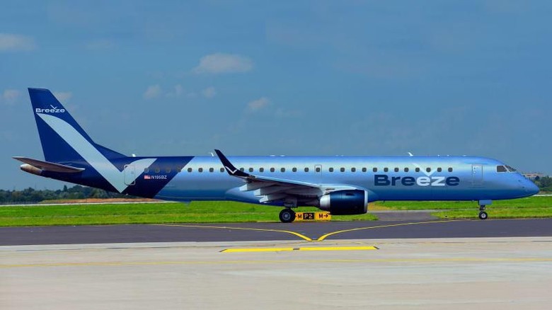 Breeze Airways Breeze Airways