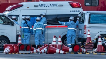 Otoritas Jepang melakukan karantina terhadap sedikitnya 3.711 orang di dalam kapal pesiar tersebut. Foto: Getty Images