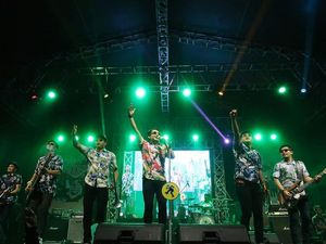 Polda Metro Tangkap Penjambret Ponsel Gitaris Tipe-X
