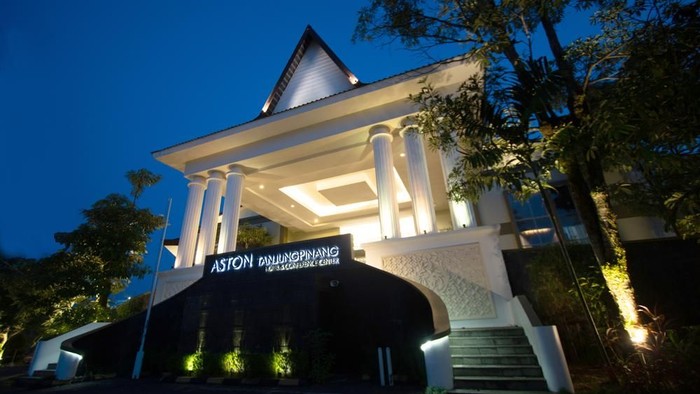 Aston Tanjung Pinang.