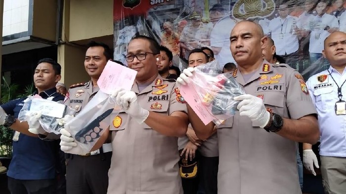 Tohap Silaban ditangkap polisi