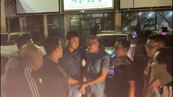 Pemobil Ajak Duel Polisi saat Ditangkap.
