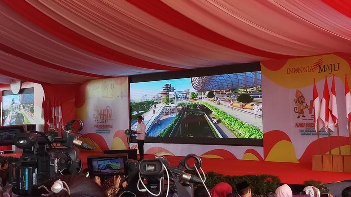 Presiden Joko Widodo (Jokowi) menghadiri acara Hari Pers Nasional (HPN) 2020 di Kalimantan Selatan (Kalsel). Jokowi menyebut dirinya kapok jika tidak menghadiri acara tersebut.