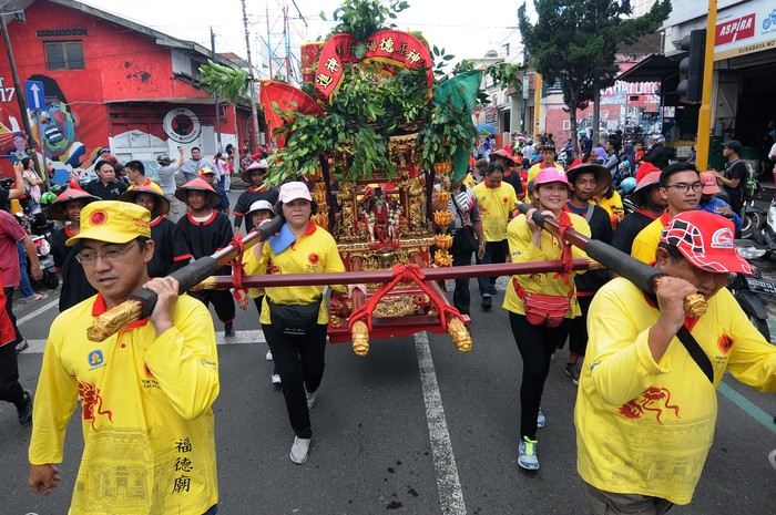 Perayaan Cap Go Meh di Sejumlah Daerah Perayaan Cap Go meh di Sejumlah Daerah