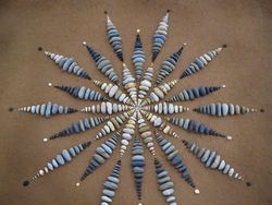 Ketika Bebatuan Disulap Jadi Pola Geometris yang Keren