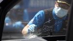 Potret Tangis Keluarga Korban Penembakan di Thailand