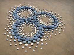 Ketika Bebatuan Disulap Jadi Pola Geometris yang Keren