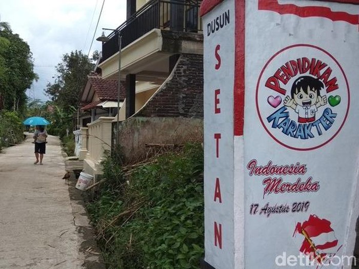 Dusun Setan di Desa Candiretno, Kecamatan Secang, Kabupaten Magelang, Selasa (4/2/2020).