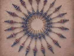 Ketika Bebatuan Disulap Jadi Pola Geometris yang Keren