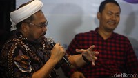 Wacana tersebut menimbulkan pro dan kontra di kalangan masyarakat. Tak sedikit masyarakat yang tak setuju terkait wacana tersebut. Meski begitu ada pula sejumlah warga lainnya yang setuju terkait rencana pemulangan WNI eks ISIS tersebut.