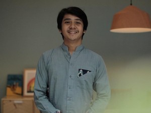 Syuting Film Ranah 3 Warna, Arbani Yasiz Belajar Banyak Bahasa