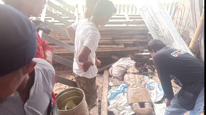 Tukang batu temukan patung batu mirip manusia di Pinrang, Sulsel (Hasrul Nawir/detikcom)
