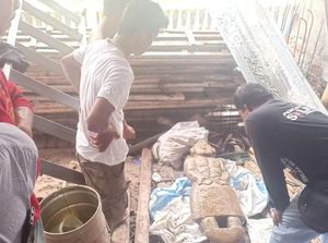 Gali Rumah Warga, Kuli Temukan Patung Mirip Manusia di Pinrang