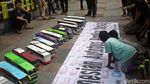 Ketika Bus Replika Parkir di CFD Jakarta