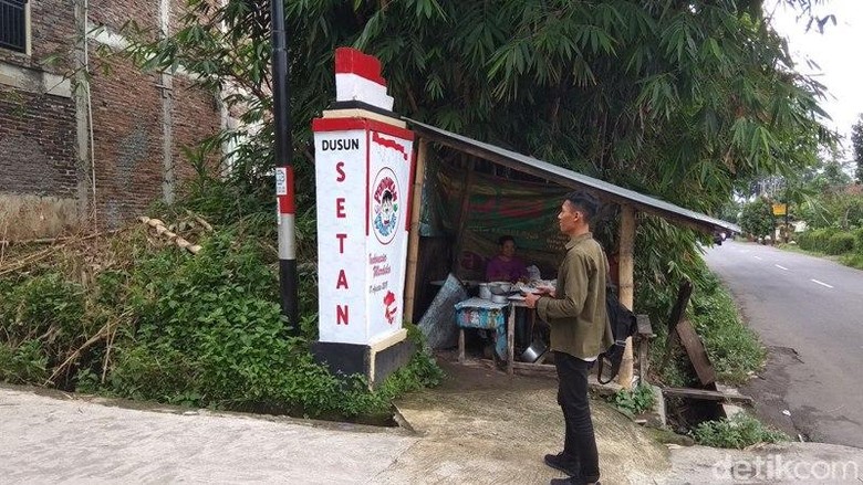Dusun Setan di Desa Candiretno, Kecamatan Secang, Kabupaten Magelang, Selasa (4/2/2020).