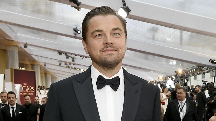 HOLLYWOOD, CALIFORNIA - FEBRUARY 09: Leonardo DiCaprio  attends the 92nd Annual Academy Awards at Hollywood and Highland on February 09, 2020 in Hollywood, California. (Photo by Kevork Djansezian/Getty Images)