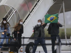 Brasil Pulangkan Puluhan Warganya dari Wuhan di Tengah Wabah Corona