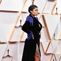 Fans yang tertarik bisa mendaftar terlebih dahulu lewat situs Lashed Cosmetics, online shop milik Blac Chyna yang menjual berbagai produk kecantikan. Setelah berbelanja di situs tersebut, fans diminta memberikan nomor telepon saat akan membayar, agar bisa dihubungi jika dia berminat melakukan FaceTime dengan Blac Chyna. Foto: Amy Sussman/Getty Images