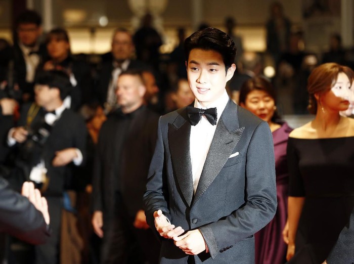 CANNES, FRANCE - MAY 21: Choi Woo-Shik attends the screening of Parasite during the 72nd annual Cannes Film Festival on May 21, 2019 in Cannes, France. (Photo by John Phillips/Getty Images)