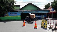 Mi ayam Tumini sudah berdiri sejak tahun 90-an. Saat itu Tumini beserta suaminya membuka warung mi ayam di sekitar Terminal Bus Giwangan.