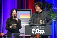 Sosok Sharon Choi, Penerjemah Tim Film Parasite yang Mencuri Atensi