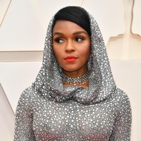 Penyanyi dan aktris Janelle Monae mengungkapkan kalau dia seorang panseksual kepada majalah Rolling Stones pada 2018. Dia pun mengaku pernah berkencan dengan pria maupun wanita. Janelle sendiri menyebut dirinya sebagai, Wanita kulit hitam yang queer di Amerika. Foto: Amy Sussman/Getty Images