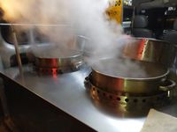 Bukan di Resto Mewah, Ramen Enak Kyoto Ini Dijual di Mobil Van