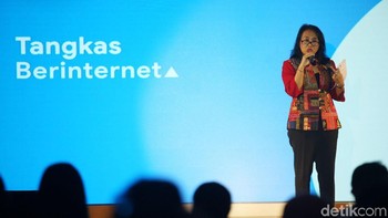 Menteri PPPA Bintang Puspayoga menyambut baik program ini. Ia berharap guru, orang tua dan anak Indonesia tidak hanya melek internet tapi juga bisa menggunakannya dengan aman. 