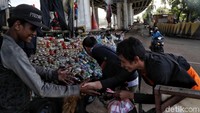 Rasa solid yang kuat yang membuat mereka nyaman di dunia vespa ekstrem ini.
