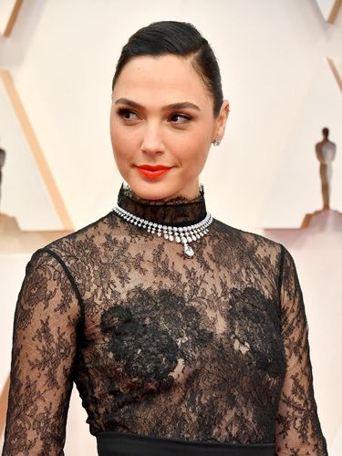 HOLLYWOOD, CALIFORNIA - FEBRUARY 09: Gal Gadot attends the 92nd Annual Academy Awards at Hollywood and Highland on February 09, 2020 in Hollywood, California. (Photo by Amy Sussman/Getty Images)