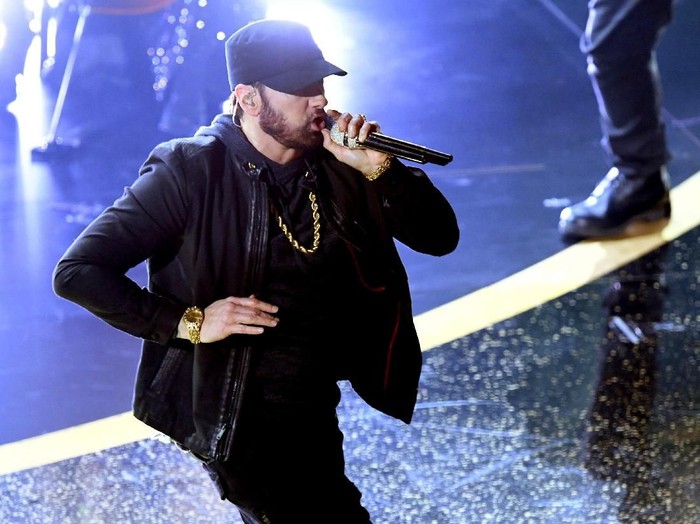 Eminem HOLLYWOOD, CALIFORNIA - FEBRUARY 09: Eminem performs onstage during the 92nd Annual Academy Awards at Dolby Theatre on February 09, 2020 in Hollywood, California. (Photo by Kevin Winter/Getty Images)