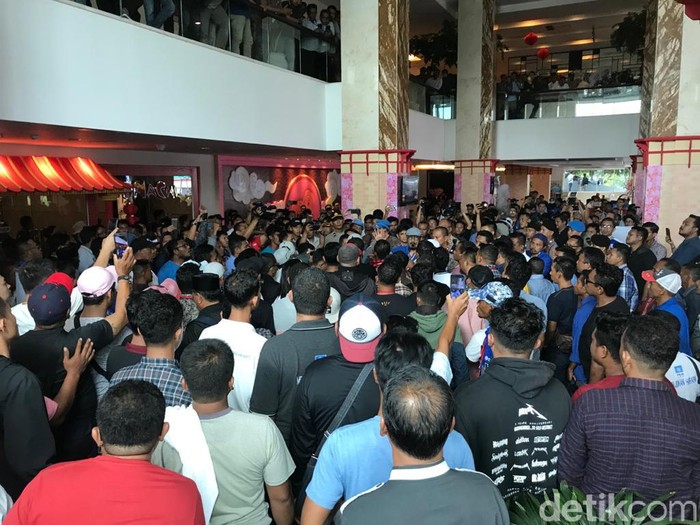 Keributan terjadi di arena Kongres PAN di Hotel Claro, Kendari, Sulawesi Tenggara (Sultra).