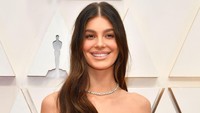 Sebelumnya sudah ada Camila Morrone, kekasih Leonardo DiCaprio, yang juga turut hadir di Oscar. Amy Sussman/Getty Images