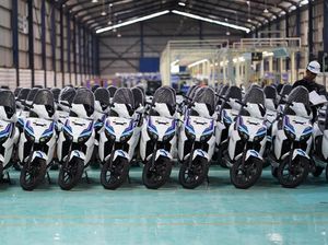 Gesits Siap Jegal Motor Bensin! Target Laku 7 Ribu Unit