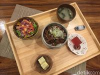 Kyoto Gion Cafe: Mencicip Gyutan Don Plus Matcha di Ruang Tatami
