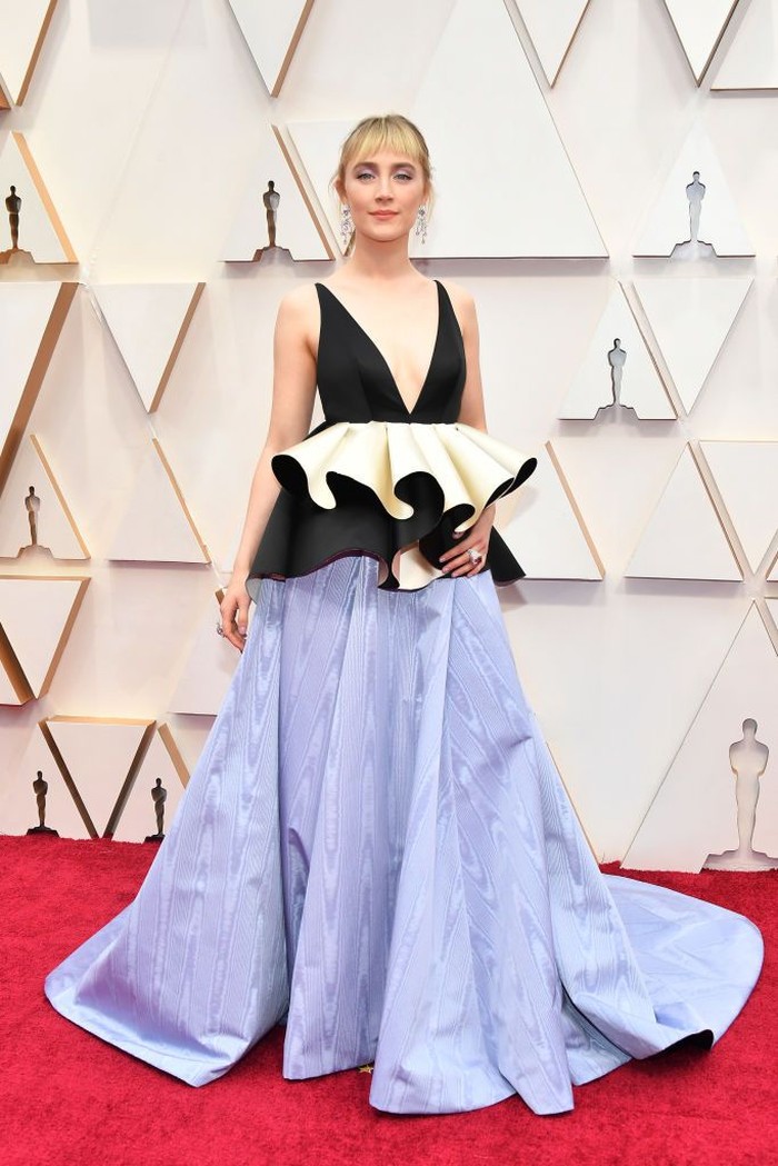 Saoirse Ronan HOLLYWOOD, CALIFORNIA - FEBRUARY 09: Saoirse Ronan attends the 92nd Annual Academy Awards at Hollywood and Highland on February 09, 2020 in Hollywood, California. (Photo by Amy Sussman/Getty Images)